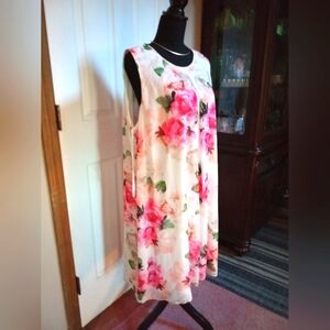 Calvin Klein, Dress, Springtime floral. size 16W Brand new wit tags, Sleeveless,
